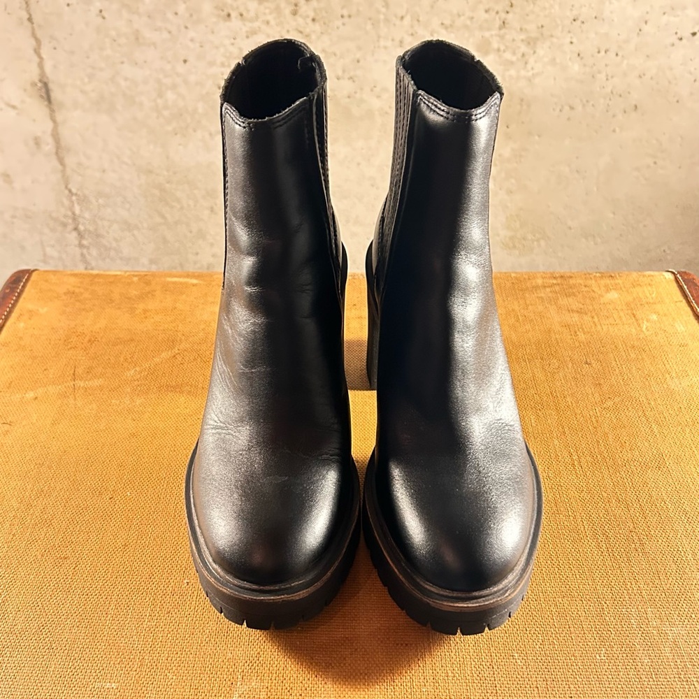 Dolce Vita Black Chunky Heel Ankle Boots - Picture 2 of 14